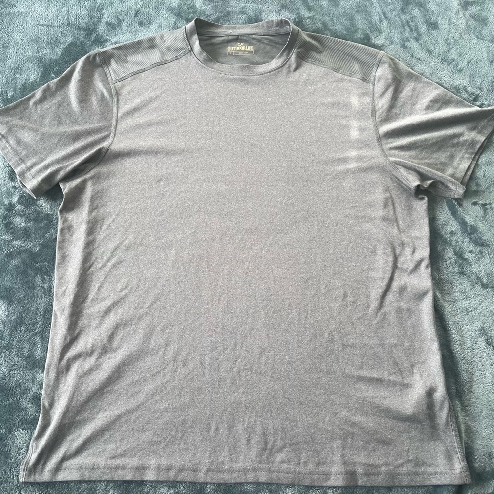 Outdoor Life Men's Gray Short Sleeve Athletic Tee
